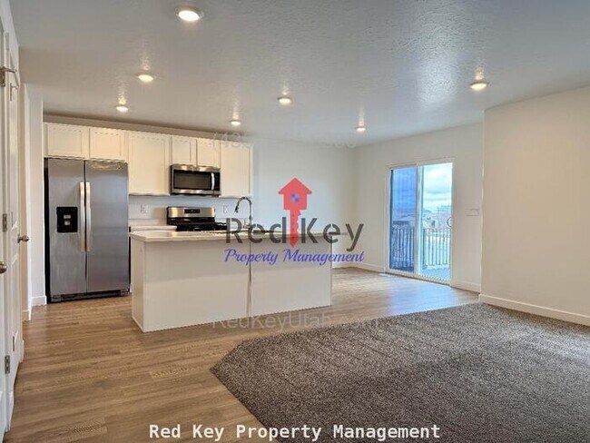 37 N Wayne Wy in Grantsville, UT - Building Photo - Building Photo