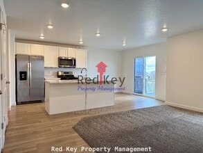 14 N Wayne Wy in Grantsville, UT - Building Photo - Building Photo