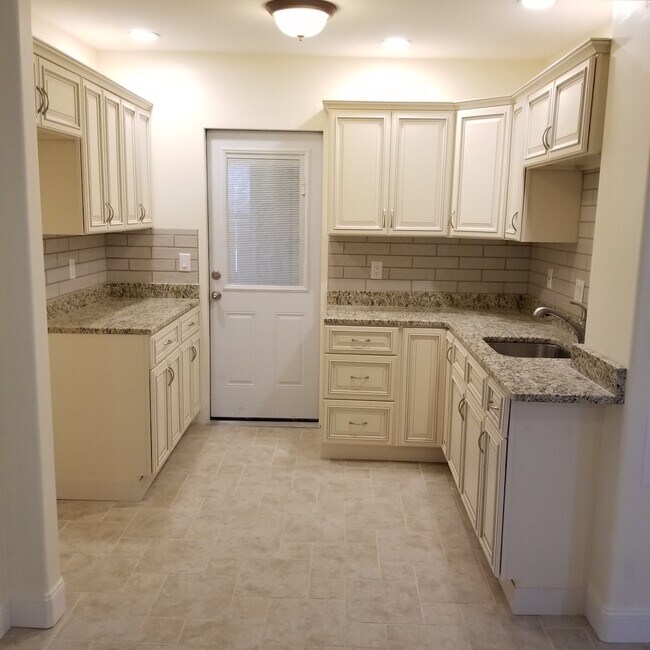 61 Ward St Apartments and Nearby Worcester Apartments For Rent Worcester, MA