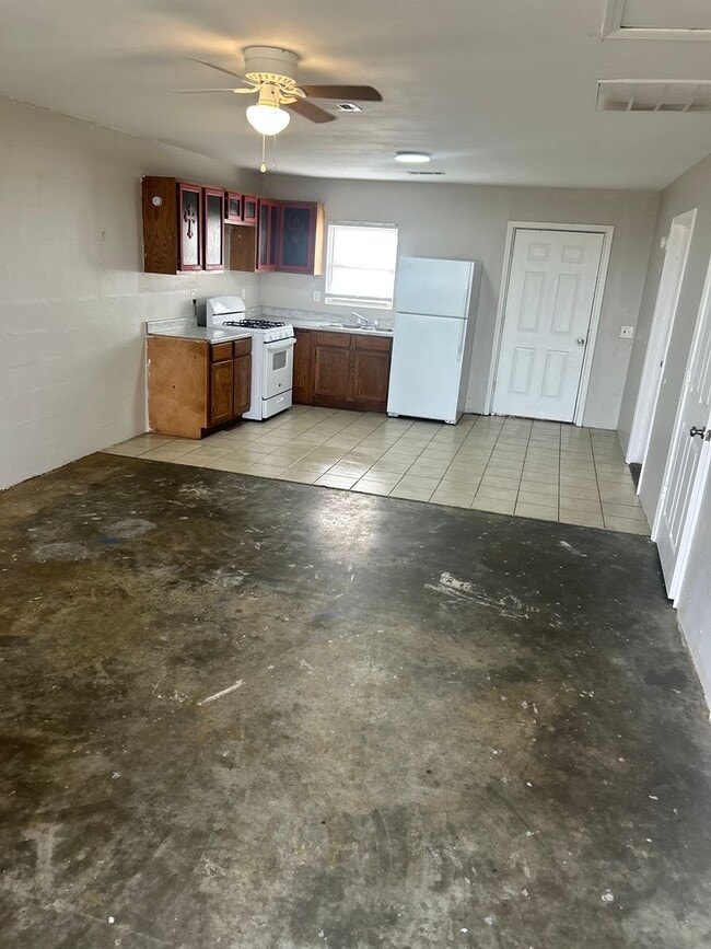 property at 1104 Sullens Dr