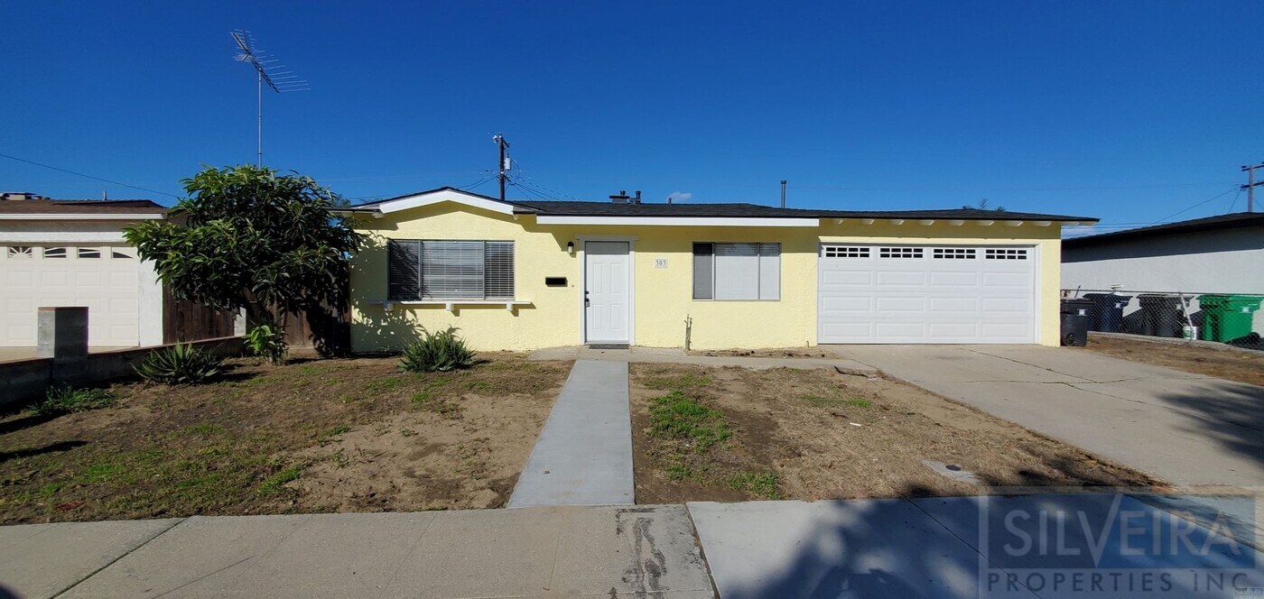 303 W Taft St in Santa Maria, CA - Building Photo