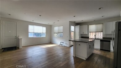 89 Linden Ln in Temple City, CA - Foto de edificio - Building Photo