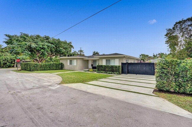 11425 NE 3rd Ave in Miami, FL - Foto de edificio - Building Photo