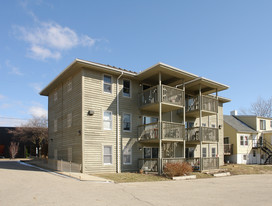 1033 Ridge St Apartments