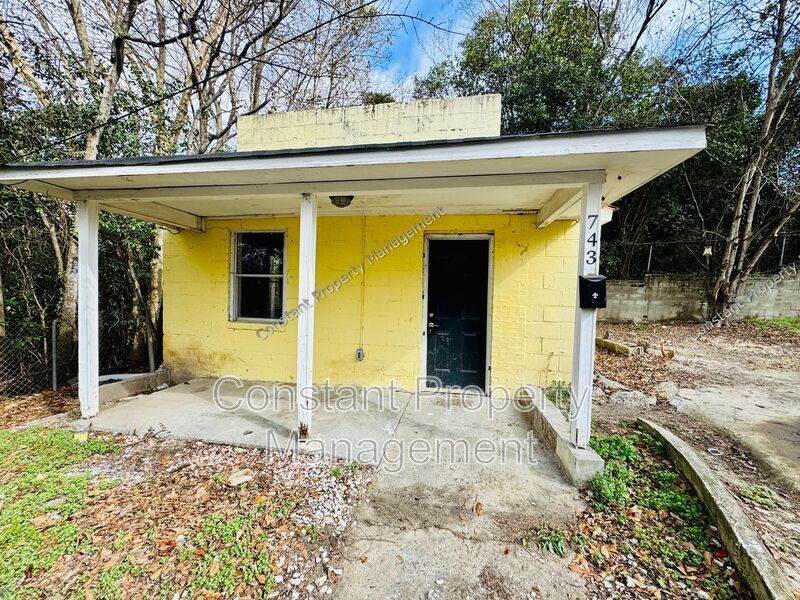 743 Bright St in Macon, GA - Building Photo