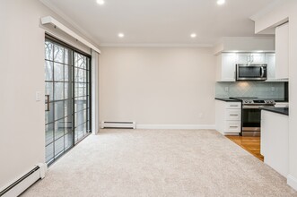 50 Aiken St in Norwalk, CT - Building Photo - Building Photo