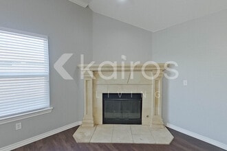 11637 SW 10th St in Yukon, OK - Building Photo - Building Photo