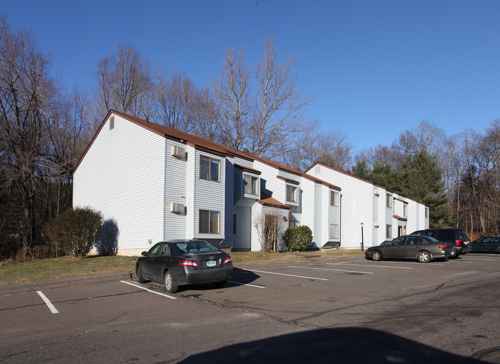 Hoskins Crossing in Simsbury, CT - Foto de edificio