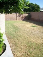 2301 N 87th Way in Scottsdale, AZ - Foto de edificio - Building Photo