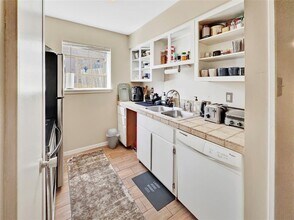 6903 Deatonhill Dr in Austin, TX - Building Photo - Building Photo