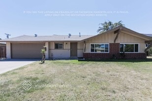 2619 W Maple St in San Bernardino, CA - Building Photo