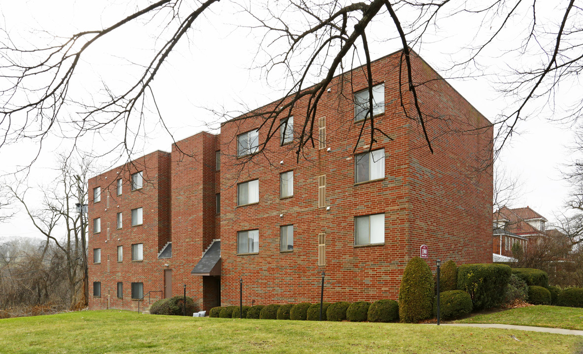 Beech Apartments in Pittsburgh, PA - Foto de edificio