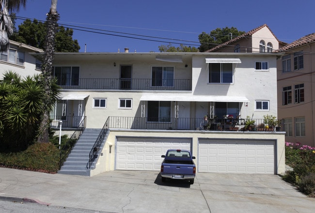 550-558 Capell St in Oakland, CA - Building Photo - Building Photo