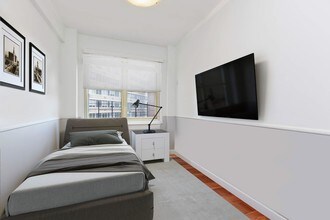 415 E 52nd St-Unit -4-CC in New York, NY - Building Photo - Building Photo