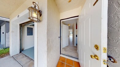 62 Plumage Ln in West Palm Beach, FL - Building Photo - Building Photo