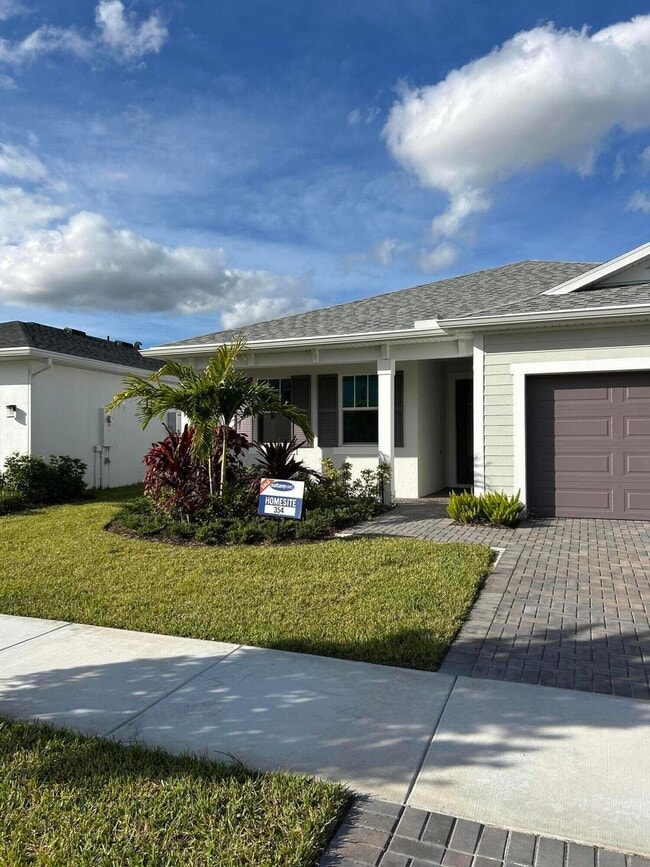 14417 Ellison Dr in St Lucie West, FL - Building Photo - Building Photo
