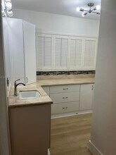 6330 SW 34th St in Miami, FL - Building Photo - Building Photo