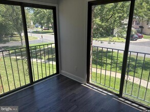 110B Red Cedar Ct in Mount Laurel, NJ - Building Photo - Building Photo
