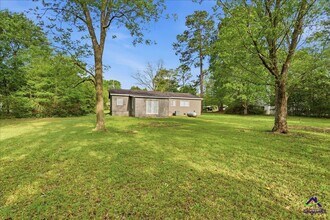 526 Ochlahatchee Dr in Perry, GA - Building Photo - Building Photo