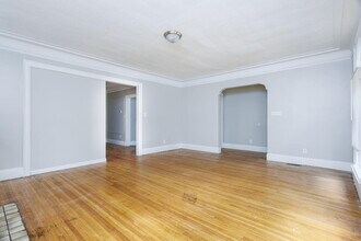 2704 Webb St in Detroit, MI - Building Photo - Building Photo