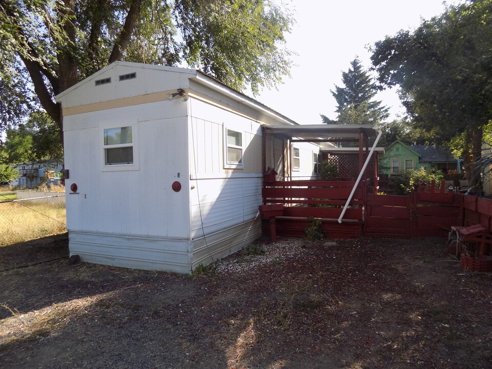 1765 Dayton St in Klamath Falls, OR - Building Photo