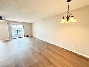 2816 S Bartell Dr in Houston, TX - Building Photo - Building Photo