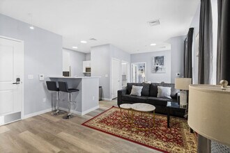 95 Broadway-SI ID1240372P, Unit SI ID1240372P in Everett, MA - Building Photo - Building Photo