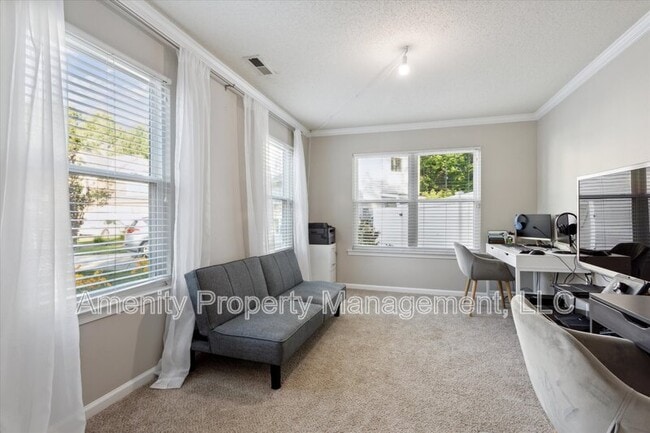 4 W Spur Ct in Hampton, VA - Building Photo - Building Photo