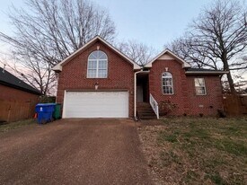103 Blackfoot Ct in White House, TN - Building Photo