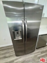 2424 Ocean Park Blvd in Santa Monica, CA - Building Photo - Building Photo