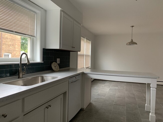 1641 Linden St, Unit 1st floor