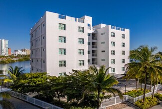 Harbor View in Sarasota, FL - Building Photo - Building Photo