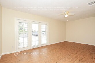 8615 N 36th Ave in Phoenix, AZ - Foto de edificio - Building Photo