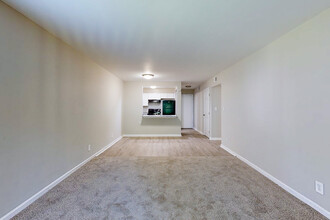 Ashby Point in Charlotte, NC - Building Photo - Interior Photo