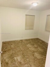 4240 NW 12th Ave in Miami, FL - Building Photo - Building Photo