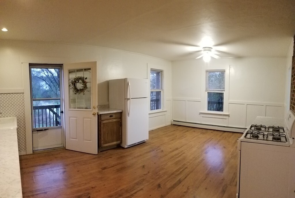 63 Harrington St in Southbridge, MA - Building Photo