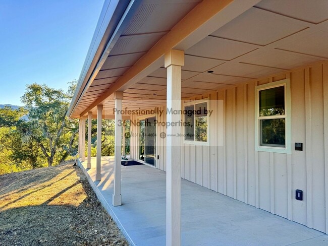 37509 Tassajara Rd in Carmel Valley, CA - Building Photo - Building Photo
