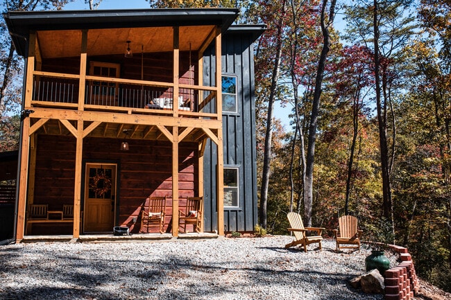 property at 200 Echo Ln