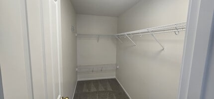 10824 NE 144th Ct in Kirkland, WA - Building Photo - Building Photo