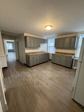 1075 Park Ave in Schenectady, NY - Building Photo - Building Photo