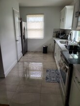 13755 SW 20th St in Davie, FL - Building Photo - Building Photo