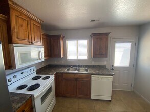 23 N 4275 W in Cedar City, UT - Building Photo - Building Photo