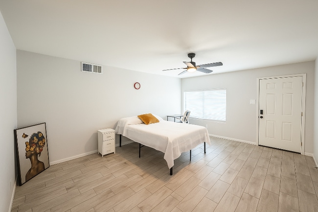 property at 1630 E 12th St