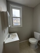 94 Hopkins Pl, Unit 2 in Irvington, NJ - Building Photo - Building Photo