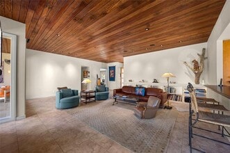 4519 Irvin Simmons Dr in Dallas, TX - Building Photo - Building Photo