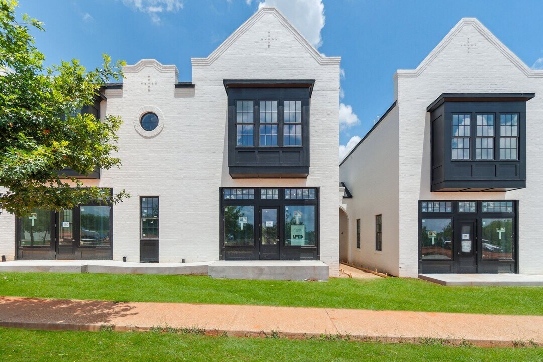 18857 Selah Wy in Norman, OK - Building Photo
