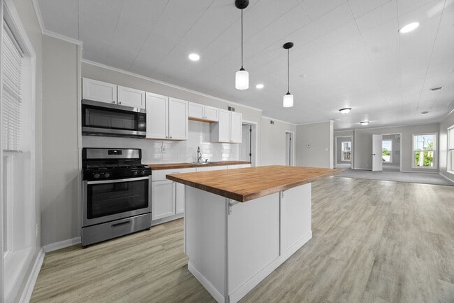 property at 801 W 26th St