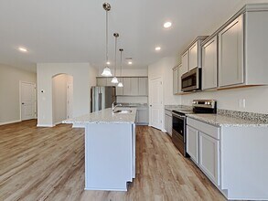 439 Hager Lake Rd in Mooresville, NC - Building Photo - Building Photo