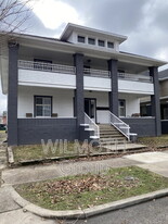 129 W Hendricks St in Shelbyville, IN - Building Photo