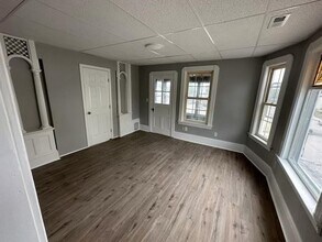 17 Duxbury Rd in Worcester, MA - Building Photo - Building Photo